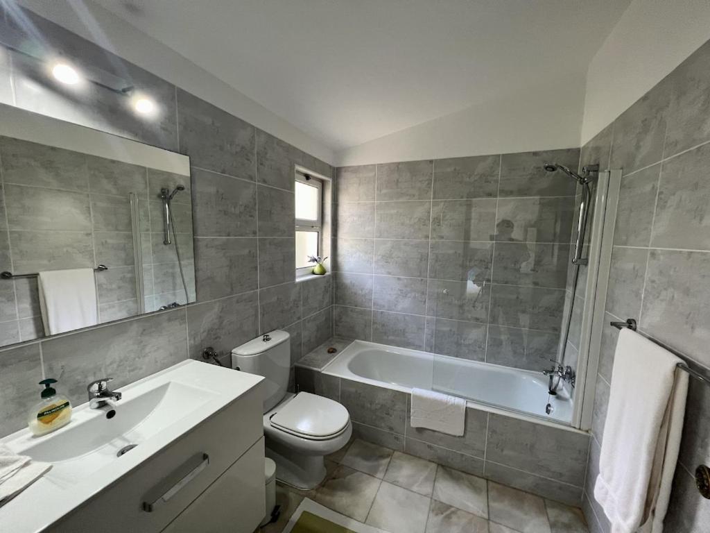Traditional 3 Bedroom Villa With Great Pool In The Heart Of Vale Do Lobo Εξωτερικό φωτογραφία