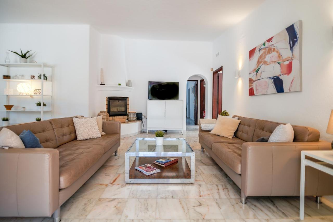 Traditional 3 Bedroom Villa With Great Pool In The Heart Of Vale Do Lobo Εξωτερικό φωτογραφία