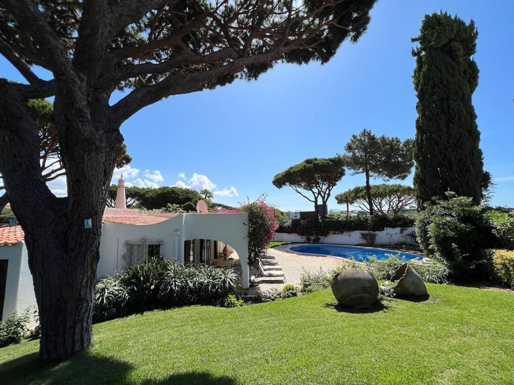 Traditional 3 Bedroom Villa With Great Pool In The Heart Of Vale Do Lobo Εξωτερικό φωτογραφία