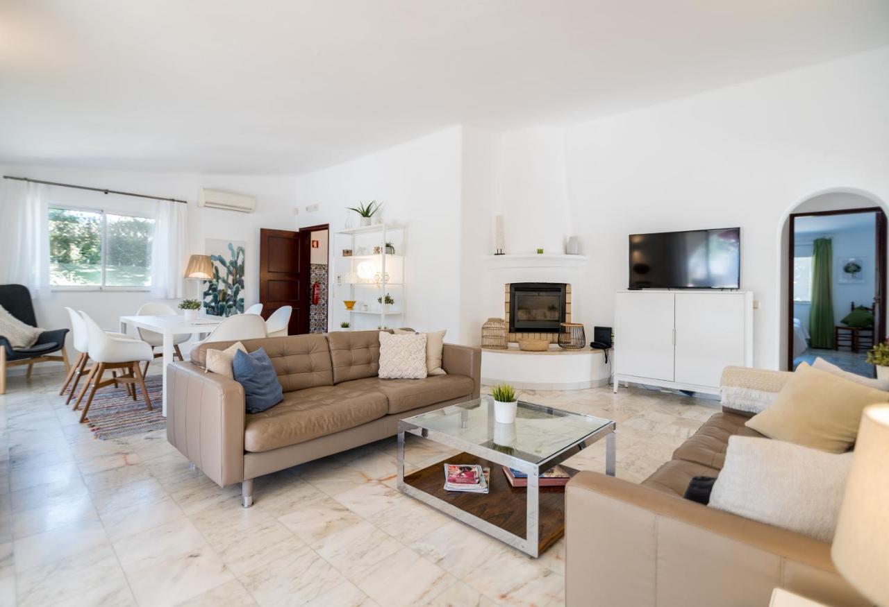 Traditional 3 Bedroom Villa With Great Pool In The Heart Of Vale Do Lobo Εξωτερικό φωτογραφία