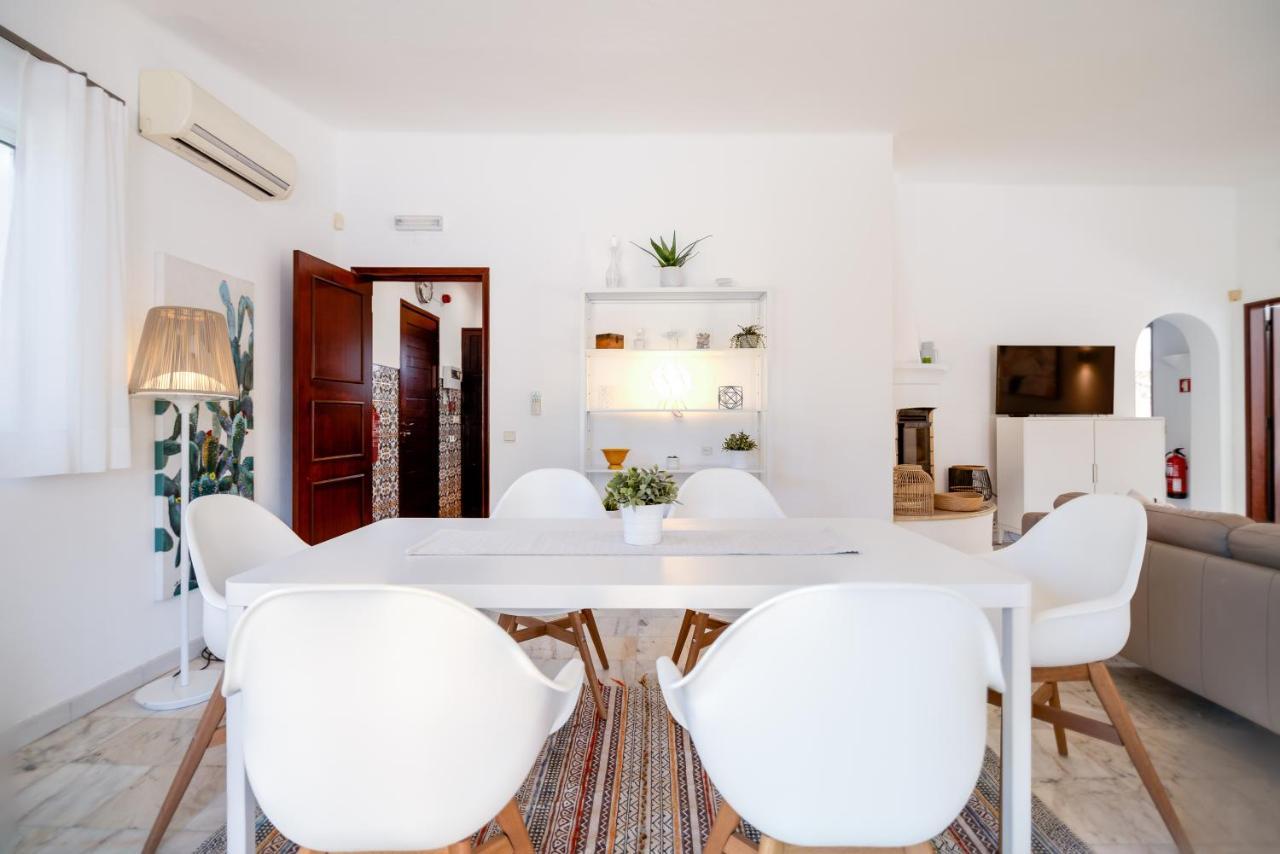 Traditional 3 Bedroom Villa With Great Pool In The Heart Of Vale Do Lobo Εξωτερικό φωτογραφία